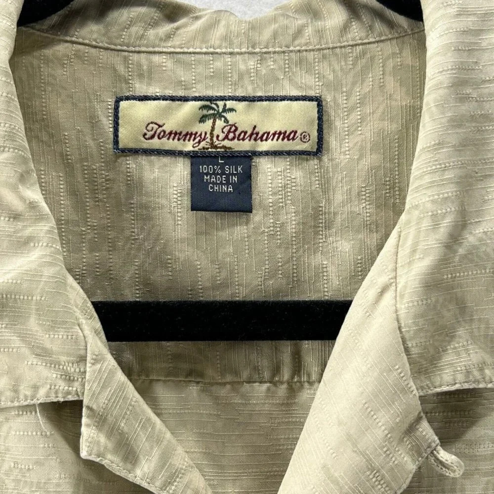 Tommy Bahama Hawaiian Shirt Mens Size Large Floral Jacquard Textured Silk Beige - Picture 7 of 10